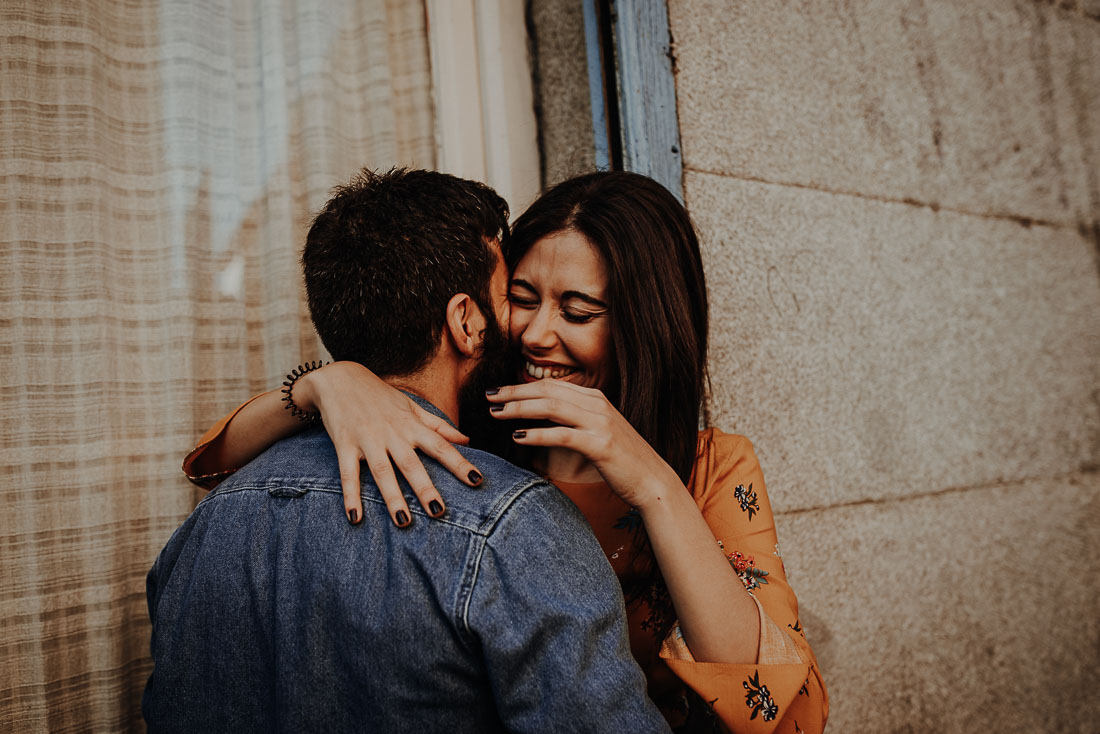 laughing couple in Lavapies