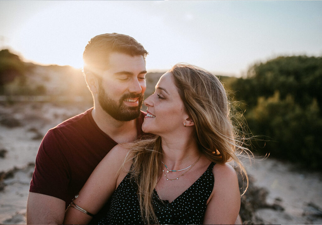 Experience the romance of the Mediterranean with couples photography in Alicante